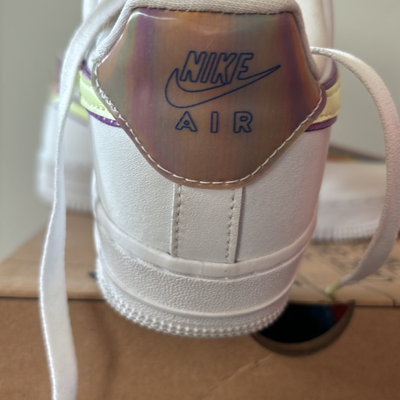 Nike 6.5 woman’s sneakers - Picture 2 of 7